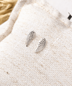 brinco asas de anjo prata 925 em livro branco