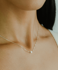 Colar Dadinho de prata 925 em modelo