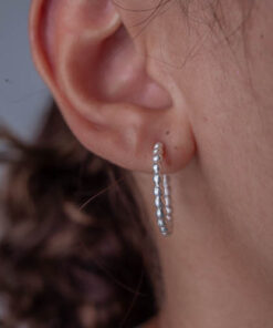 Alternative view of Argola Bolinhas