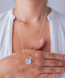 Escapulário de prata 925 e pedras Madrepérola e Abalone em modelo